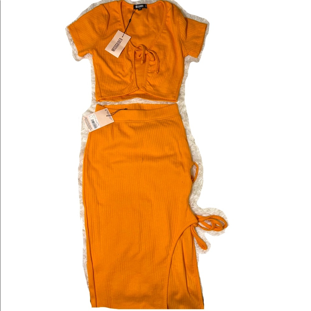 Misguided two piece orange set. XS